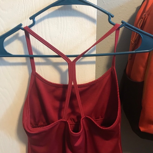 Yoga top - Picture 2 of 3